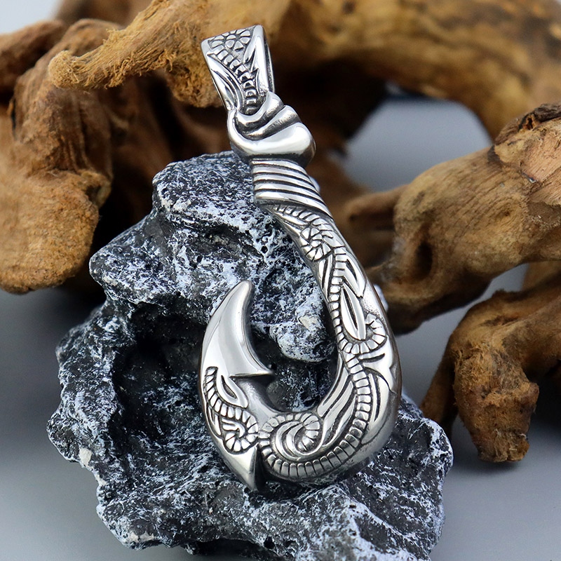 Maui Magic Fish Hook Necklace  - Battle Rope Anchor avaliação e preço